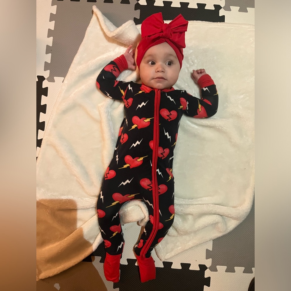 Birdie Bean bamboo convertible footie 12-18 months